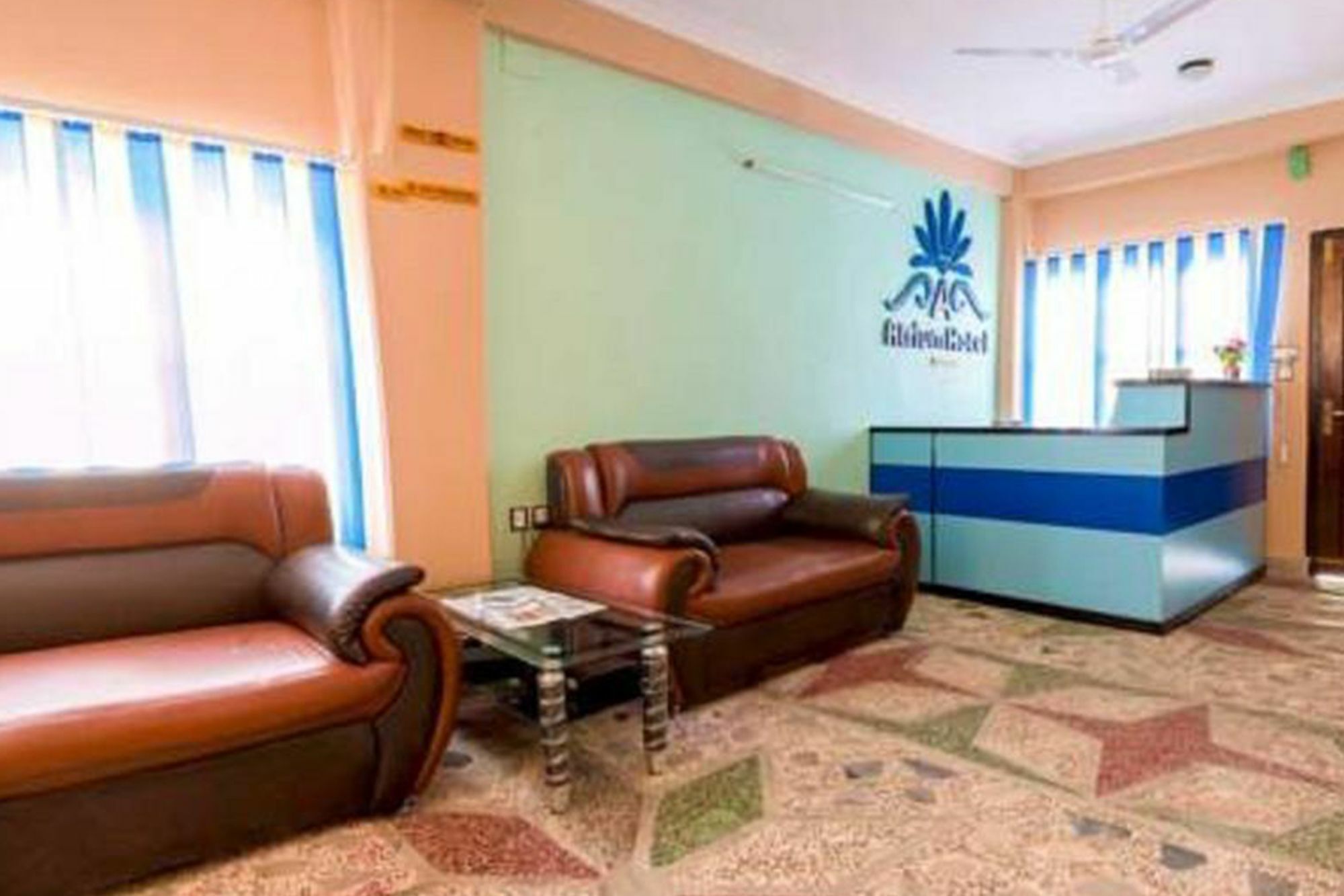 โฮเต็ล เอเทรียม Hotel โพคารา ภายนอก รูปภาพ
